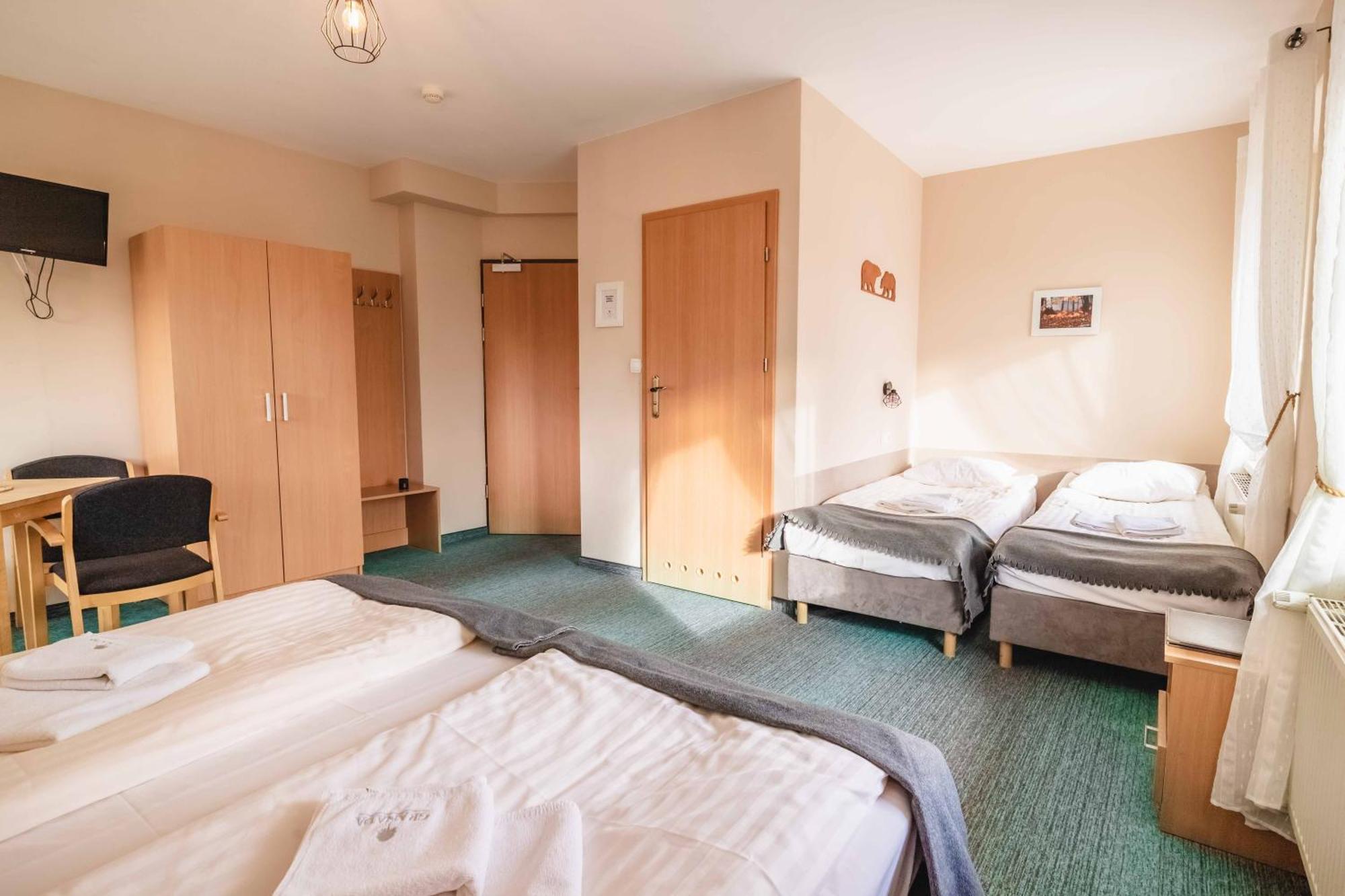 Granada Pensjonat & Spa Duszniki Zdrój Esterno foto